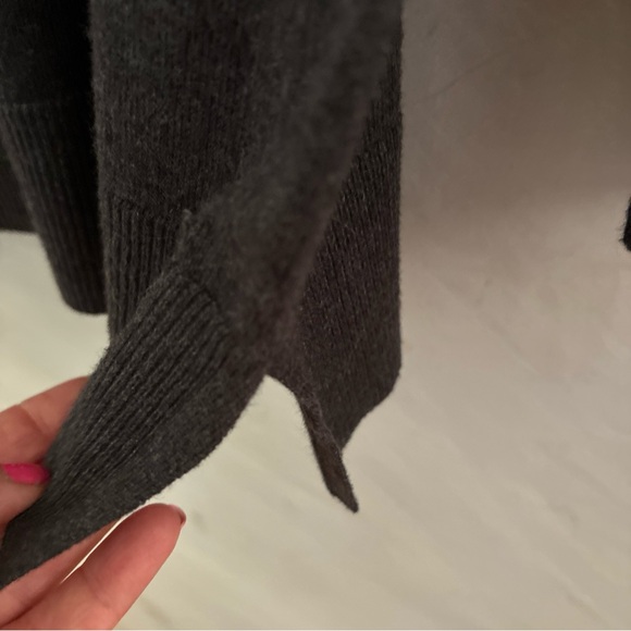 Loft Outlet  L Dark Gray Boatneck  Long Sleeve Longer Length Sweater - Picture 5 of 10